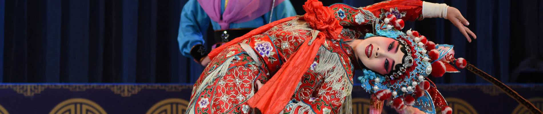 24 Hours Hotline: +86 137-3541-1378 / Email:chengdu@tripstoshanghai.com