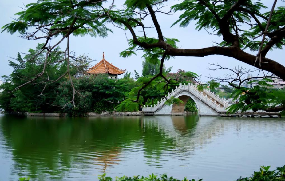 Chengdu Live-water Park