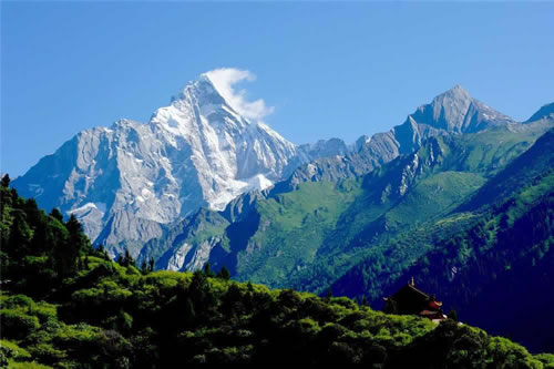 4 Days Classic Siguniangshan Mountain Hiking Tour with Wolong Panda Base