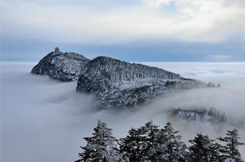 4 Days Classic Leshan Giant Buddha & Mount Emei Tour