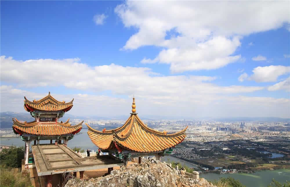 10 Days Southwest China Classic Tour with Sichuan and Yunnan