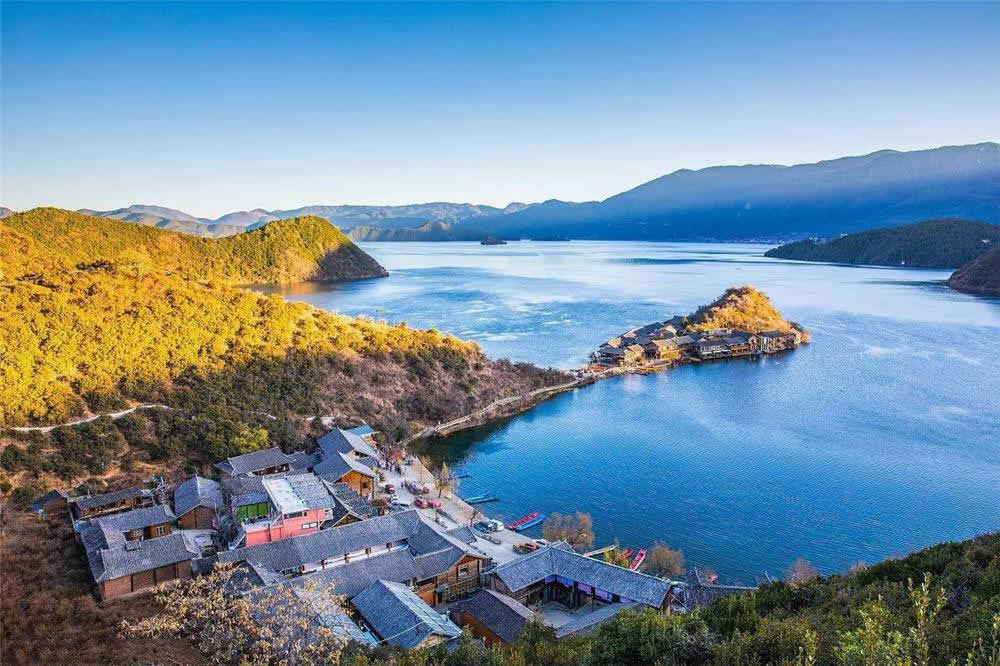 2 Days Lugu Lake Excurison from Lijiang with Private Transfer