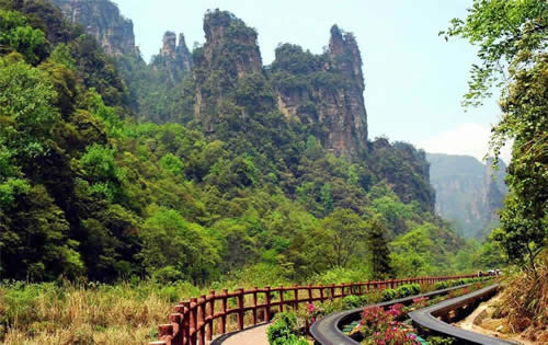 7 Days Yangtze River Cruise Tour with Zhangjiajie National Park Exploration