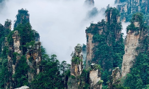 Epic Chongqing Zhangjiajie Tour – 6 Days of Nature, Culture, and Adventure