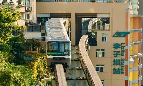 2-Day Chengdu Chongqing Tour: From Pandas to Port Cities