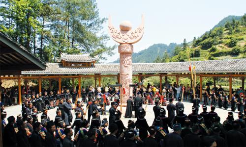 2-Day Guizhou Ethnic Tour to Xiaoqikong & Langde Village