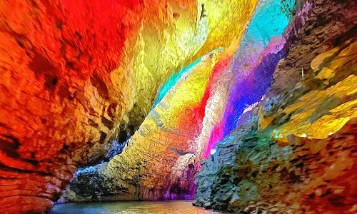 Explore the Wonders of Yellow Dragon Cave and Baofeng Lake on a Zhangjiajie Day Tour