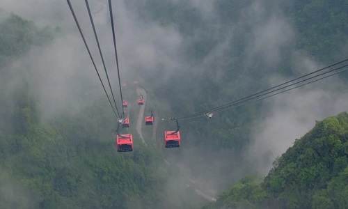 China Tour Including Yangtze River and Zhangjiajie Highlights
