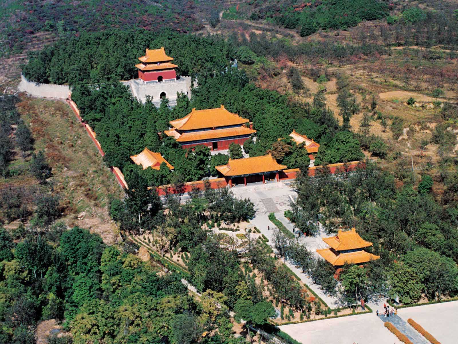 Ming_Tombs.jpg