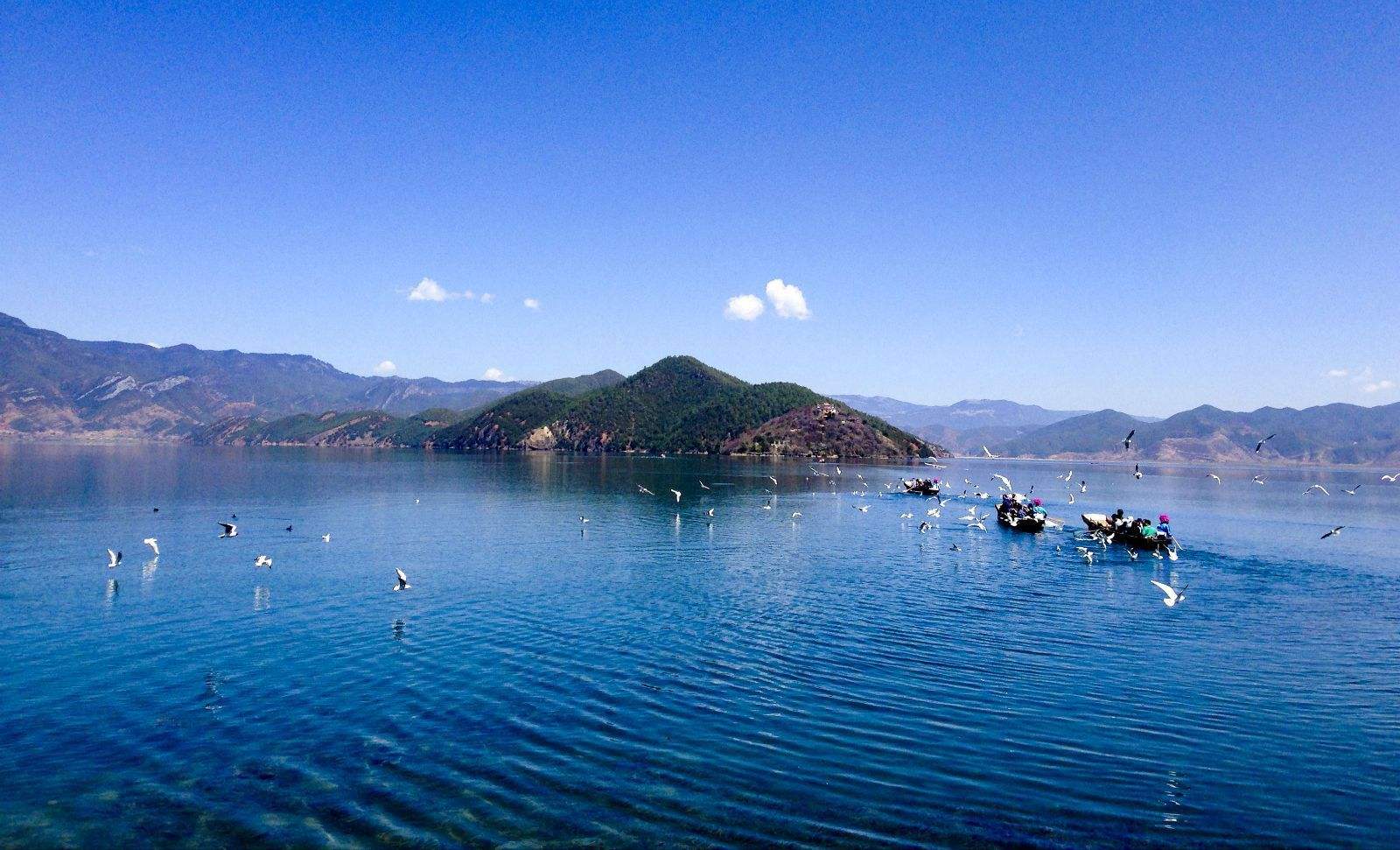 Lugu_Lake.jpg