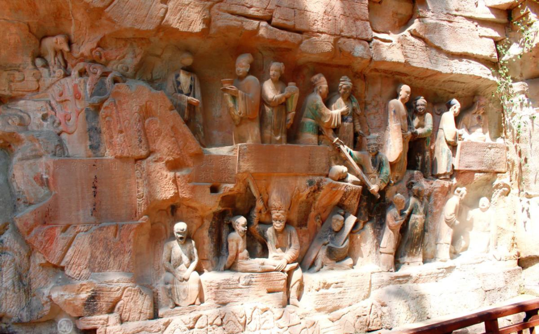 Dazu_Grottores_3.jpg