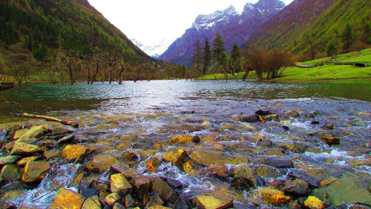 Shuangqiao_Valley.jpg