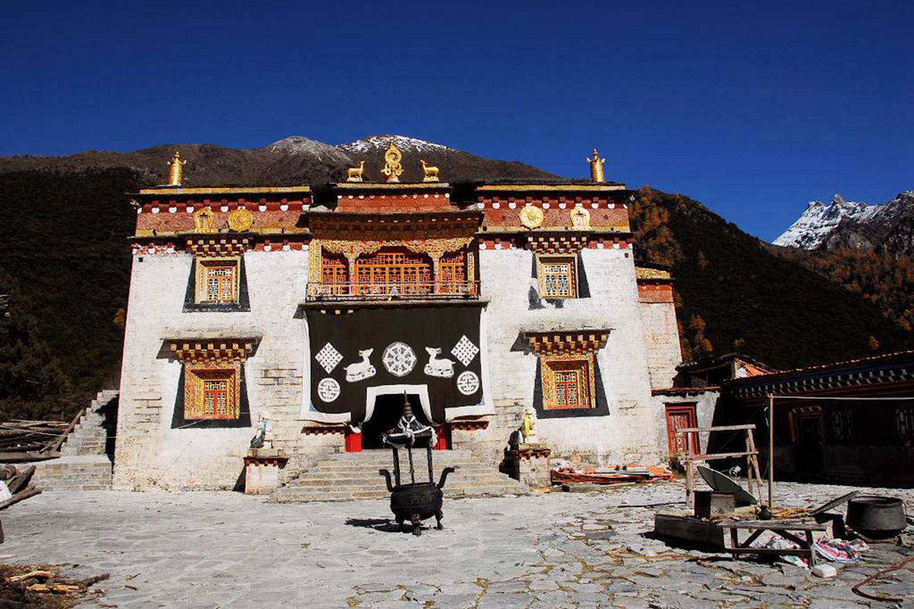 Bangpo_Monastery_1.jpg