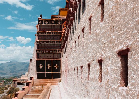 Potala Palace.png