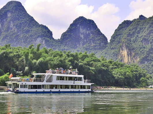 Li River Cruise.png