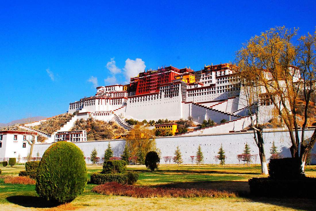 Potala_Palace_4.jpg