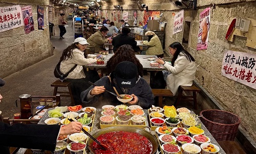 air-raid-shelter-meal