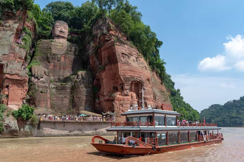 Boat-Ride-Leshan