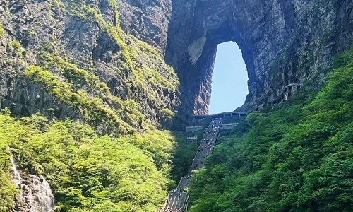 heaven-gate-hole