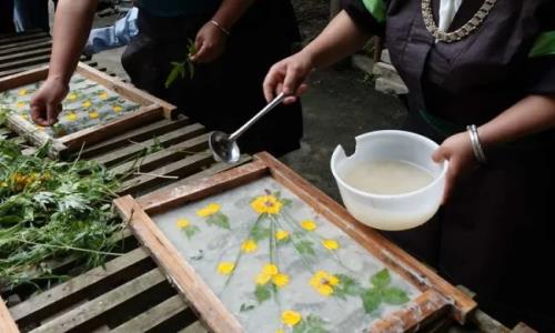 Guizhou-Paper-Making
