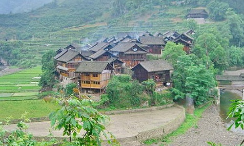 Dustpan-Miao-Village-Guizhou
