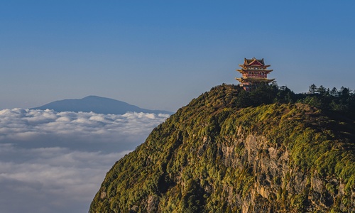 Mount-Emei