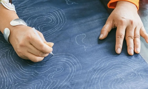 tujia-traditional-wax-dyeing