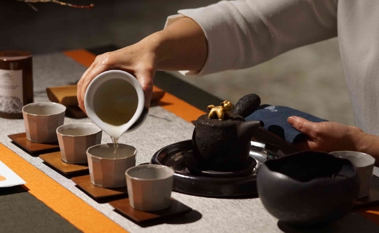 local-tea-house