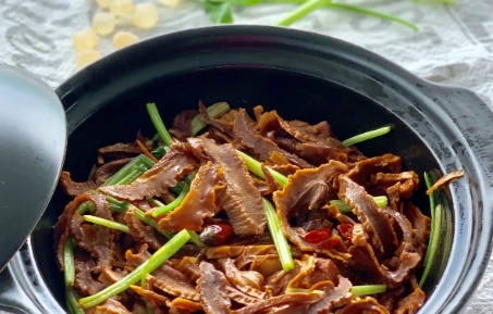 bamboo-shoots-with-braised-pork
