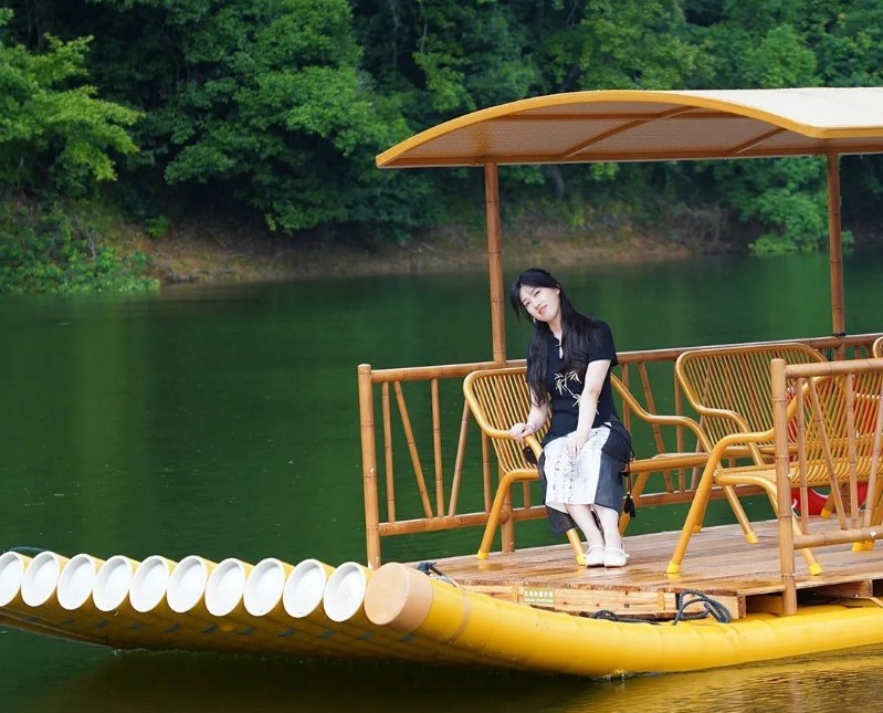 Huangshan-Bamboo-Rafting-2