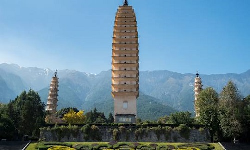 Three-Pagodas-Dali