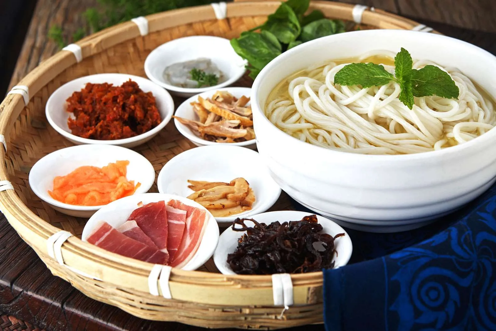 Yunnan-cross-the-bridge-rice-noodles