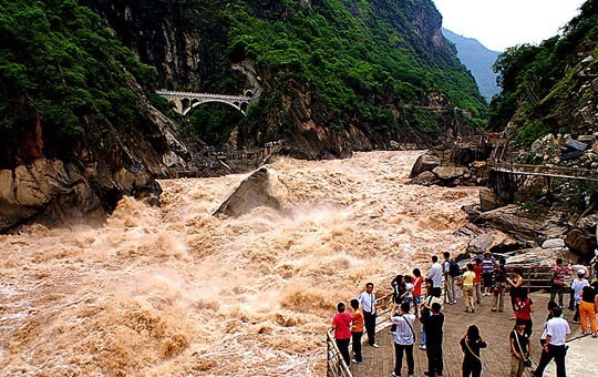 Middle-Tiger-Leaping-Gorge