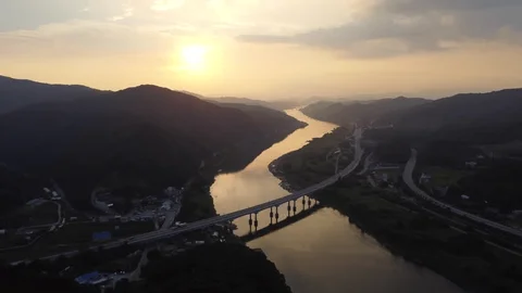 sunset-over-the-Jinsha-River