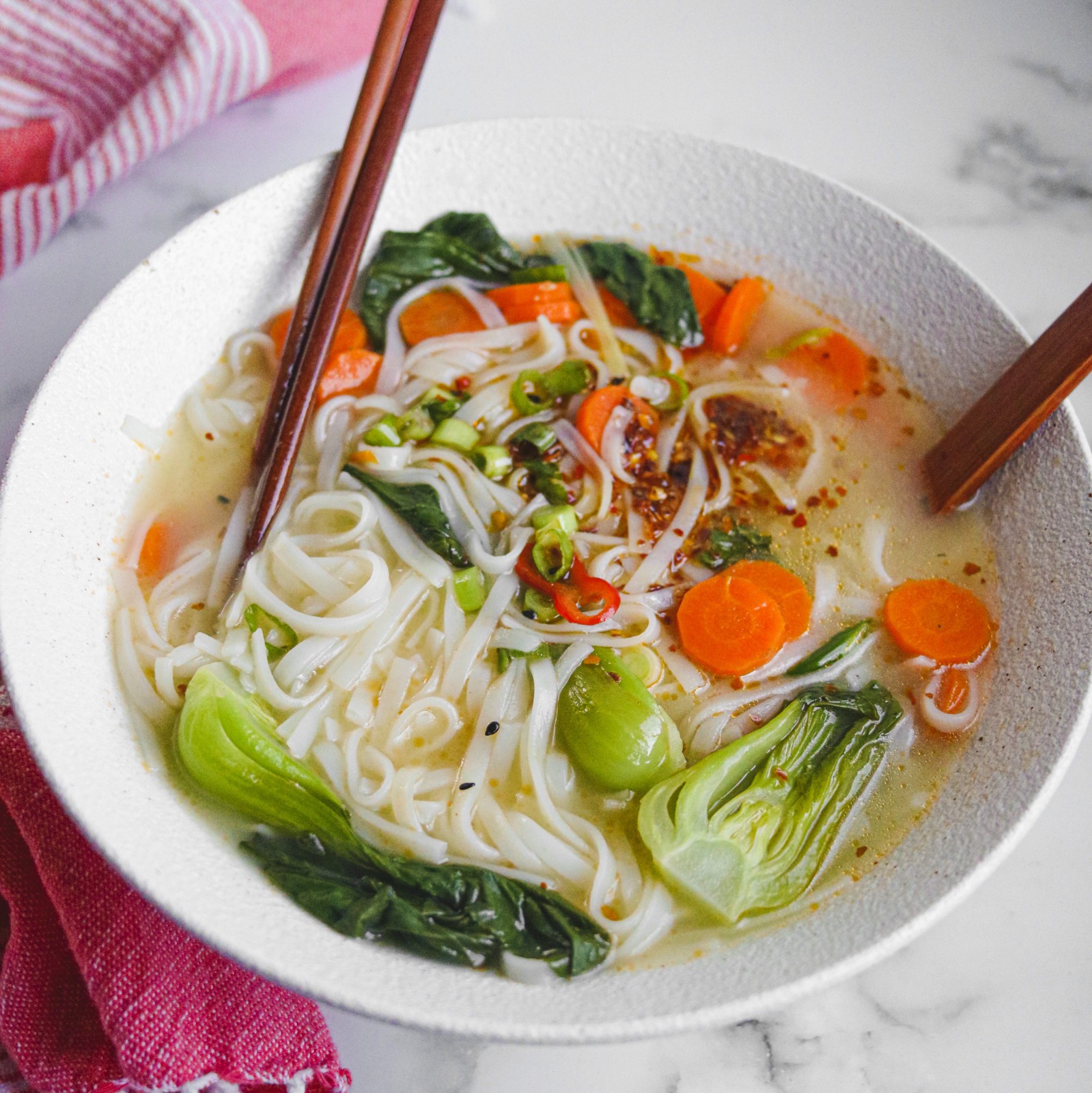 rice-noodles-with-lemongrass
