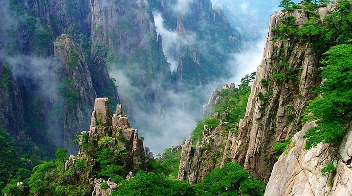 Jiulong-Waterfall-Scenic-Area-1