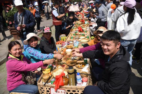 Weishan-Snack-Street-1