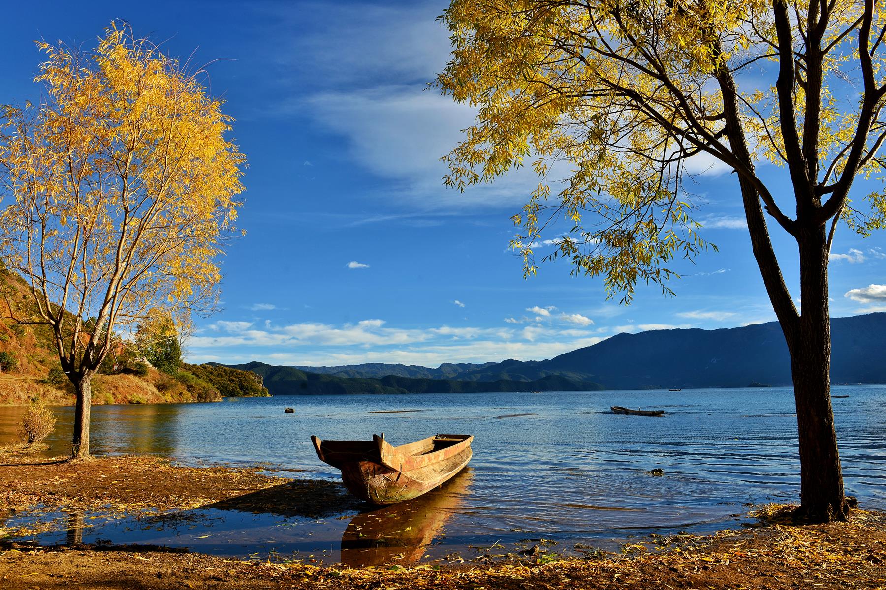lugu-lake-1