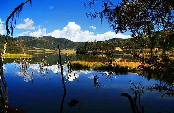 shudu-lake-shangri-la