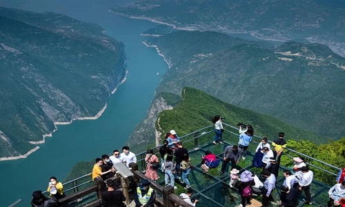 the-peak-of-three-gorges
