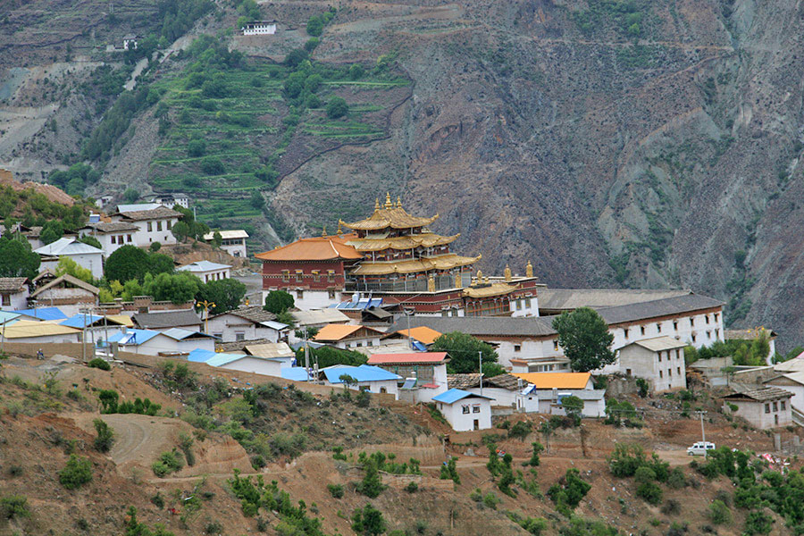 Dongzhulin-Monastery-2