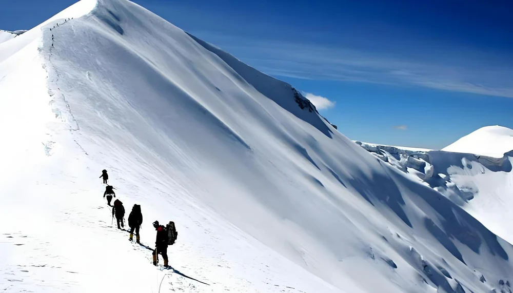 haba-mountain-hiking