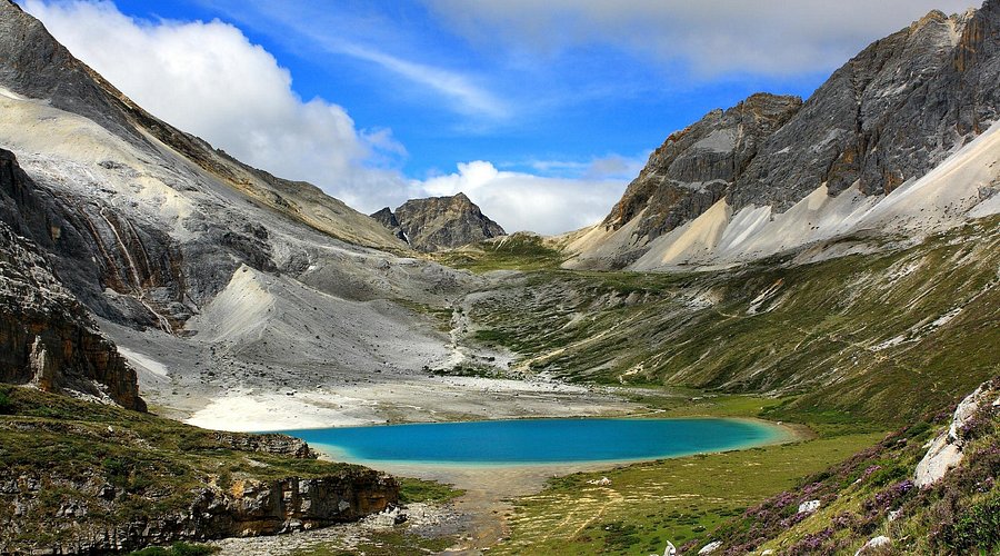 daocheng-three-holy-mountain