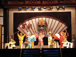 Sichuan-Opera-and-Face-Changing-Performance