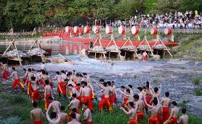 Dujiangyan-Water-Release-Festival-01