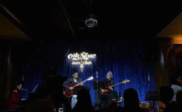 oaknose-jazz-club-chengdu-01