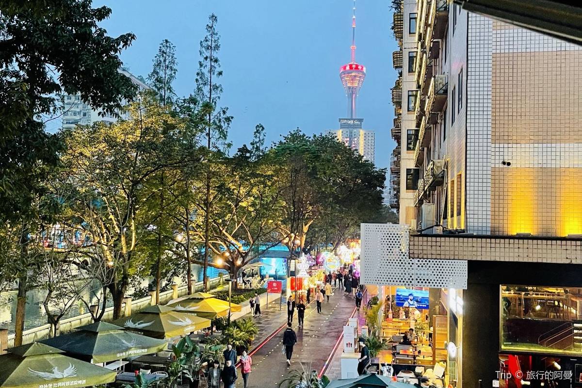 Xiangxiang-Alley-Night-Market-01