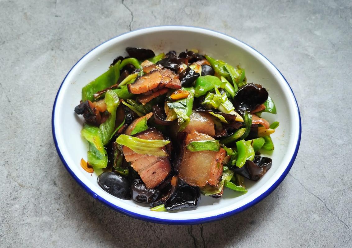 Old-Preserved-Pork-Stir-Fried-Fungus-01 Old-Preserved-Pork-Stir-Fried-Fungus-01