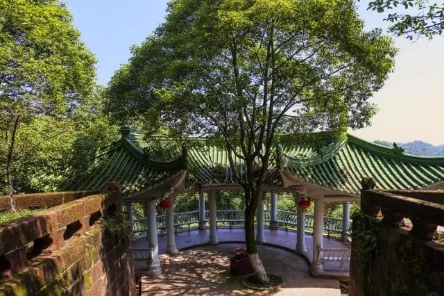 Gardens-01 Gardens-01