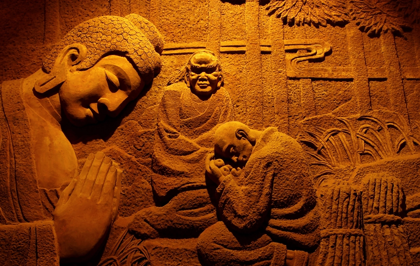 Rock-Carvings Rock-Carvings